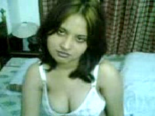 Aruna Bhabhi Stripping Bra